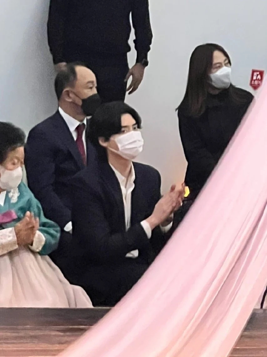 李鍾碩的弟弟李鍾赫10/2舉行婚禮