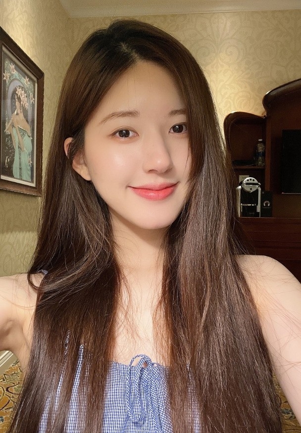 成都出生的趙露思