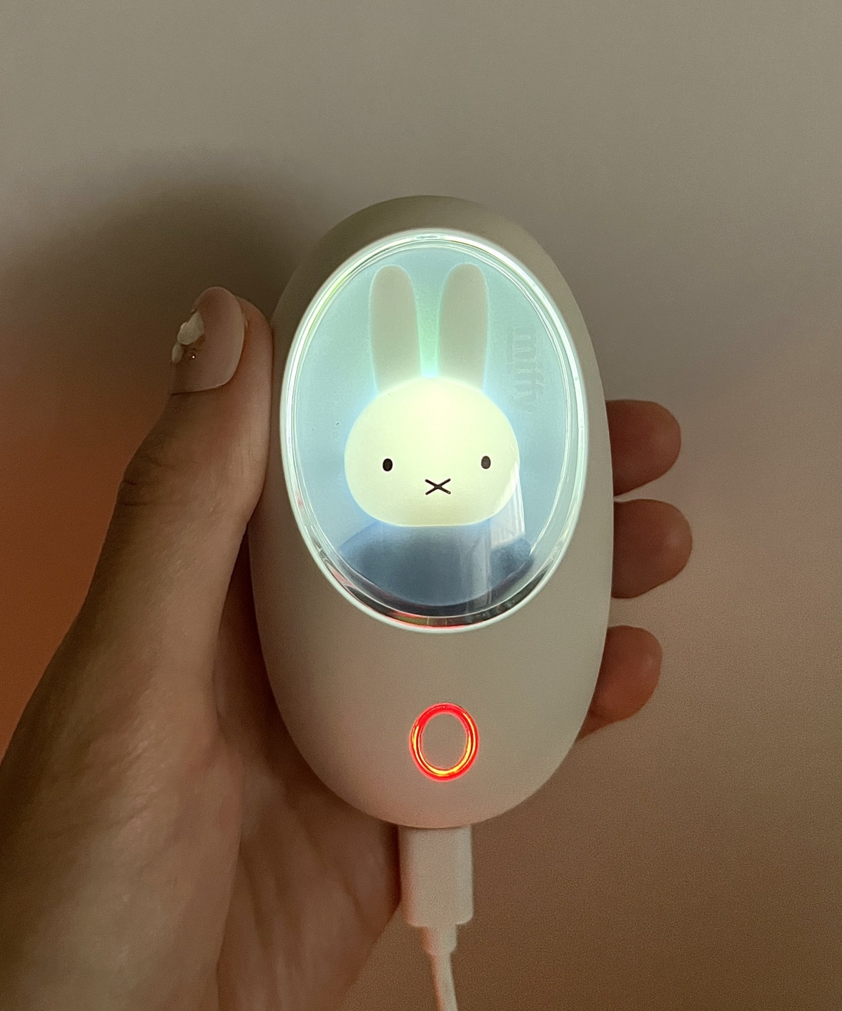 發亮中的米飛兔