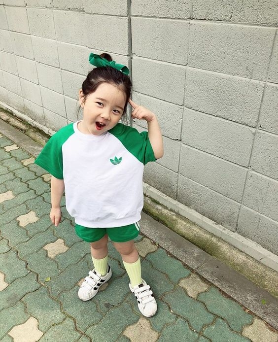 幼稚園小朋友示意圖