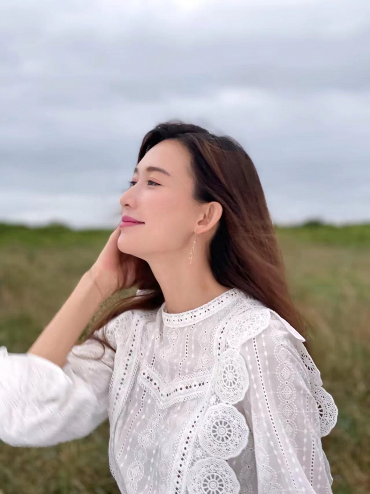 林志玲遭網友酸指行為與年齡不合