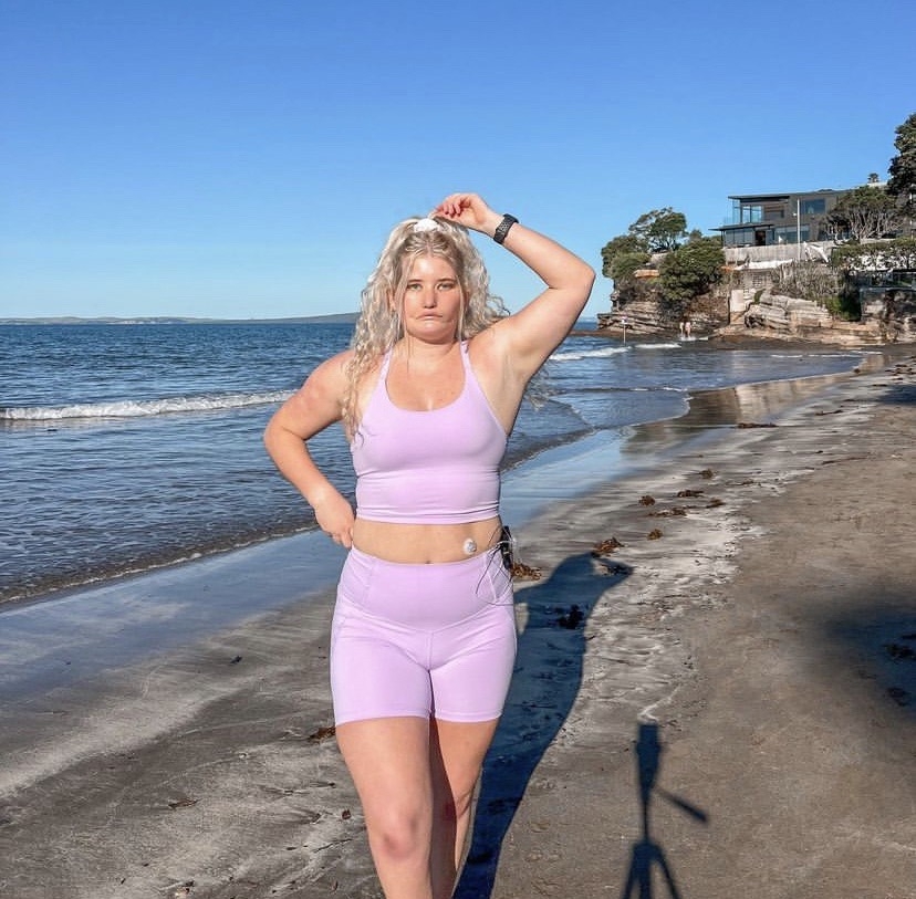 The girl who can’t smile