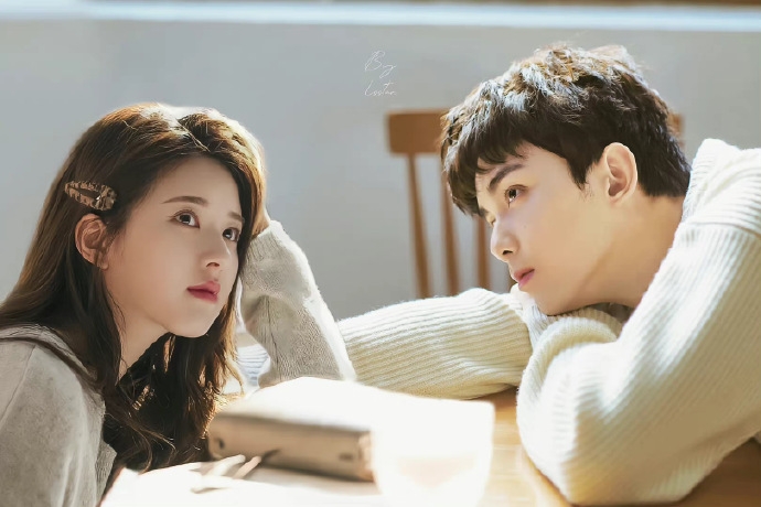 《櫻桃琥珀》吳磊、趙露絲若有所思,相當有意境