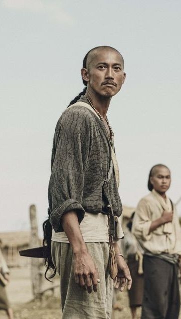 吳慷仁飾演水仔