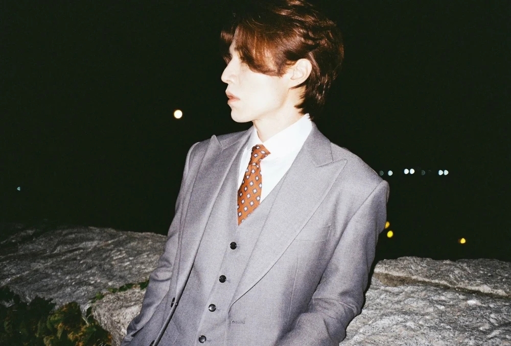 李棟旭傳給粉絲的訊息多次在網上引發熱議