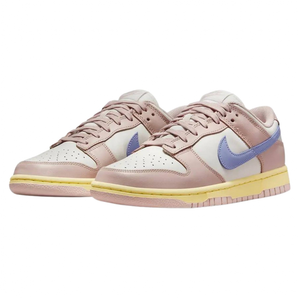 NIKE WMNS NIKE DUNK LOW Pink Oxford，NT$3,100 