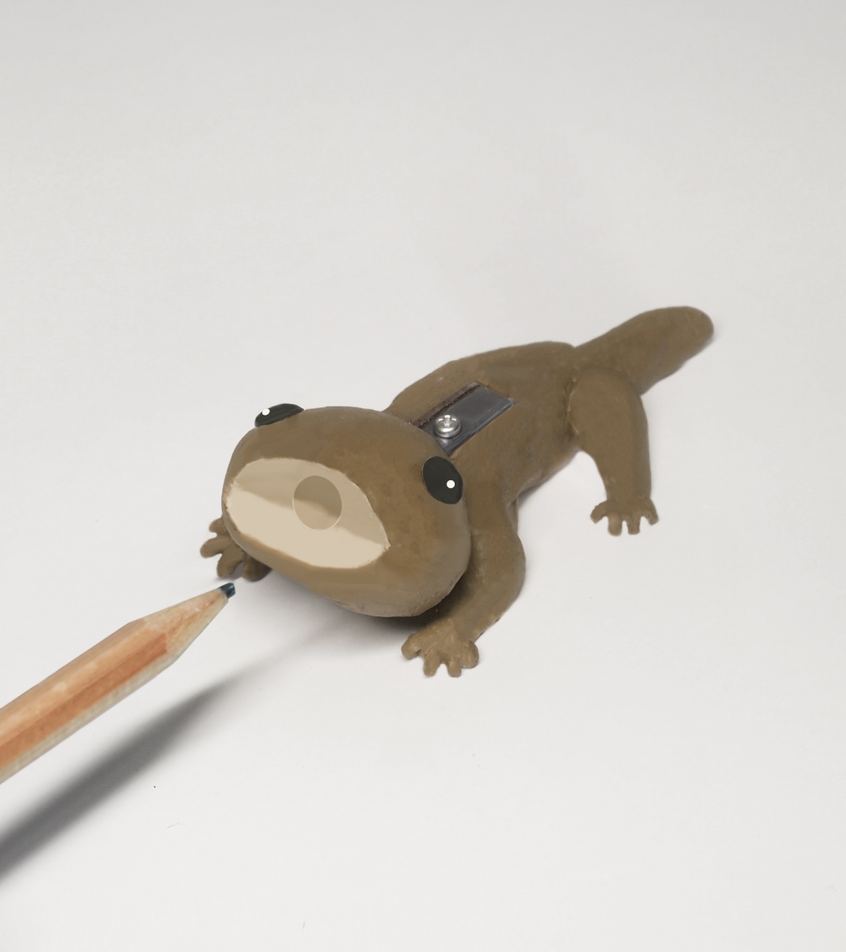 日本傘蜥蜴削鉛筆機推特爆紅