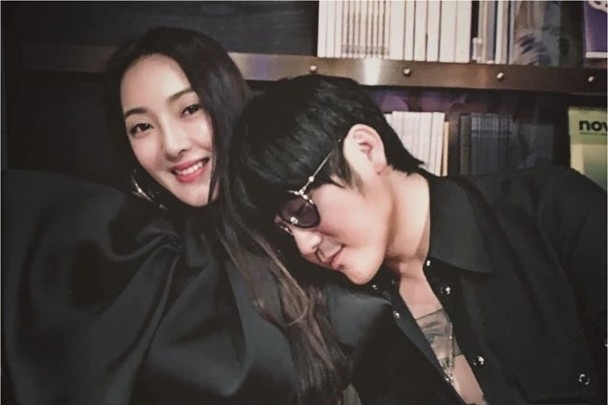 吳速玲2008年與曹格結婚