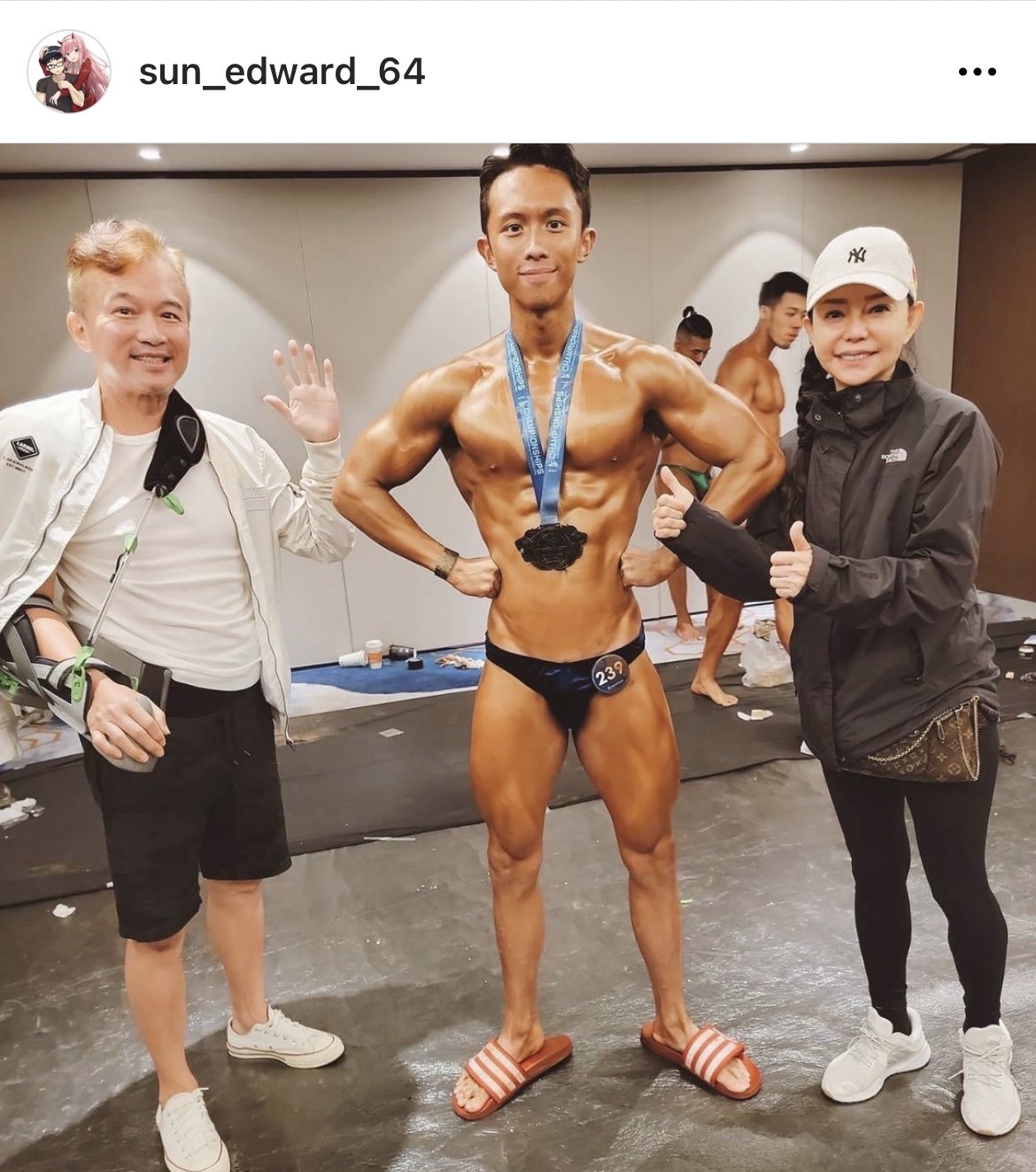 孫鵬、狄鶯也到場支持兒子