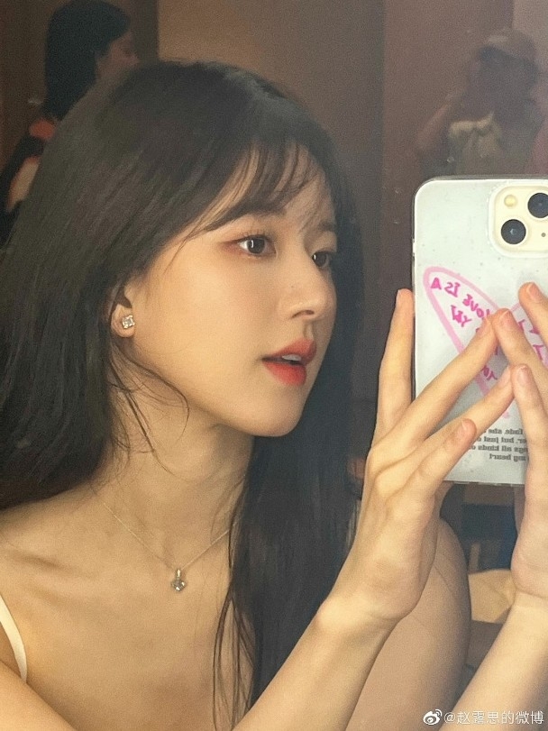 趙露思成為陸劇新生代小花