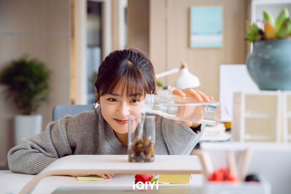 沈月飾演少女作家青春感滿滿！