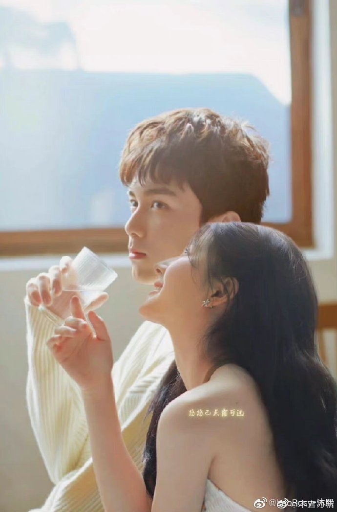 現代版《櫻桃琥珀》P圖雖然有點不真實,但散發出的氛圍好甜吶!