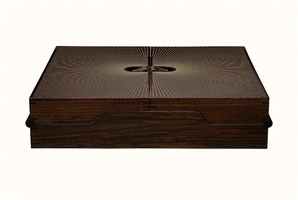 愛馬仕麻將外殼採用Birkin、Kelly包的頂級皮革打造