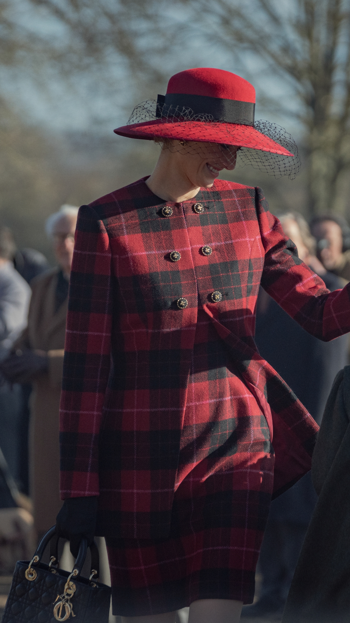 NETFLIX 影集《The Crown 王冠》第五季Elizabeth Debicki in Dior - The Crown, Season 5 @thecrownnetflix