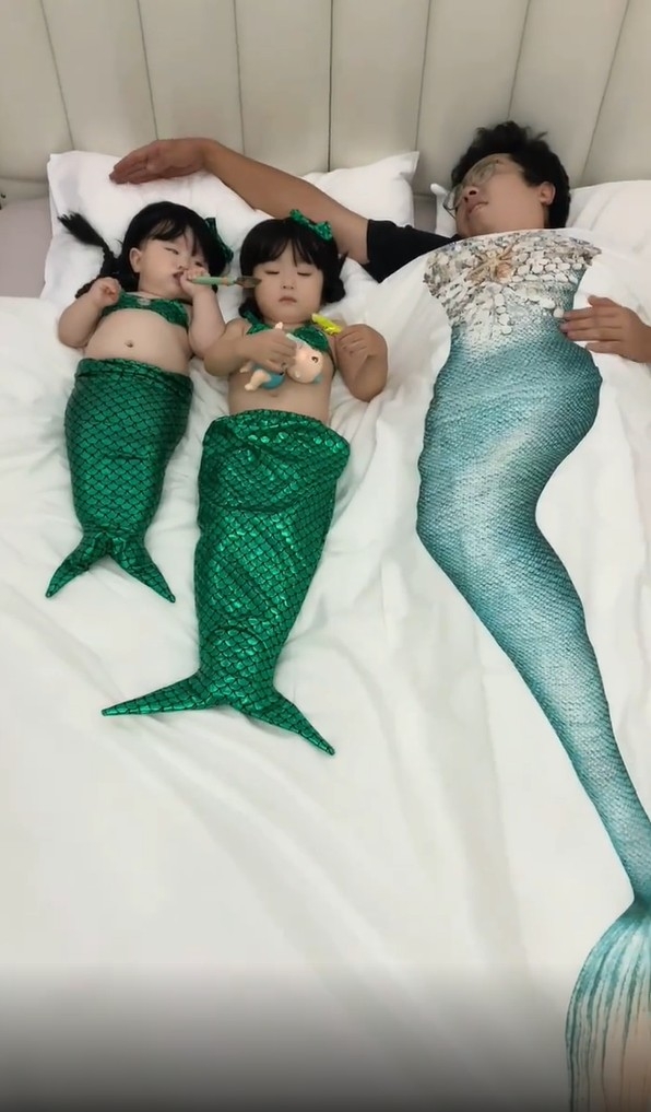 爸爸也變成美人魚