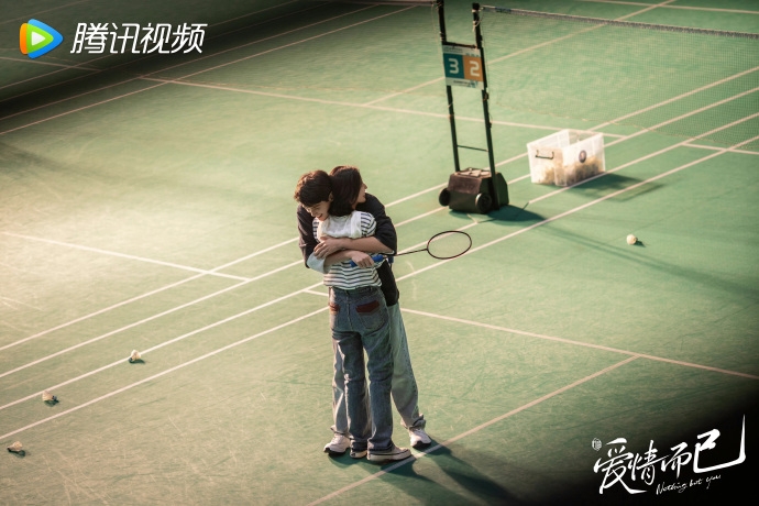 吳磊、周雨彤在《愛情而已》飾演相差10歲的姊弟CP，無論在運動場或人生賽場他們都是最佳伴侶。