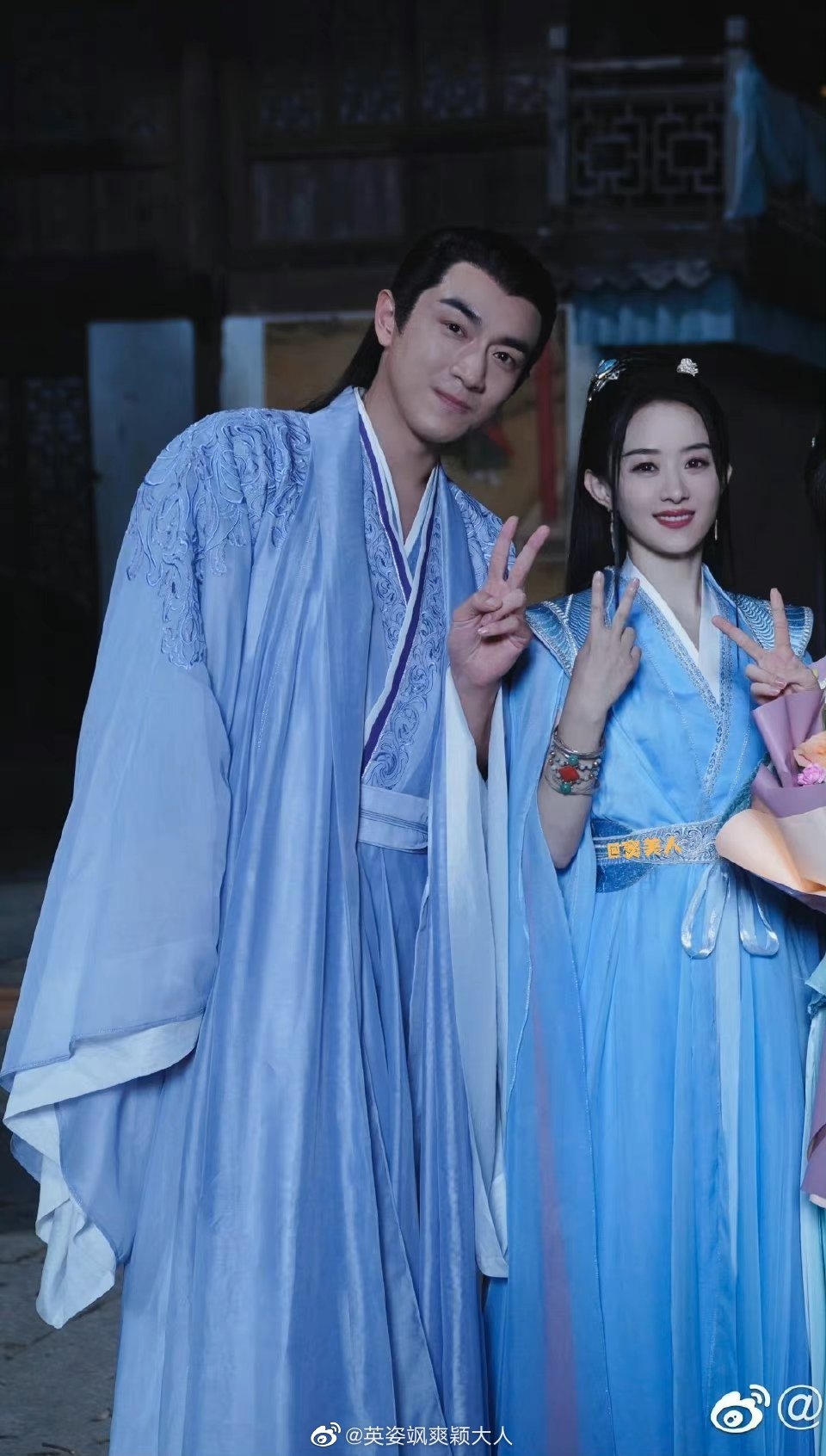 《與鳳行》趙麗穎、林更新難得合影。