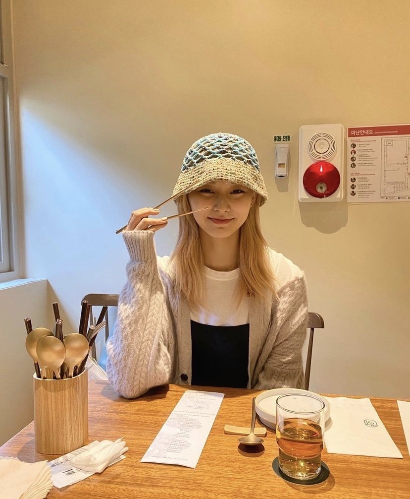 子瑜出遊發出用餐照