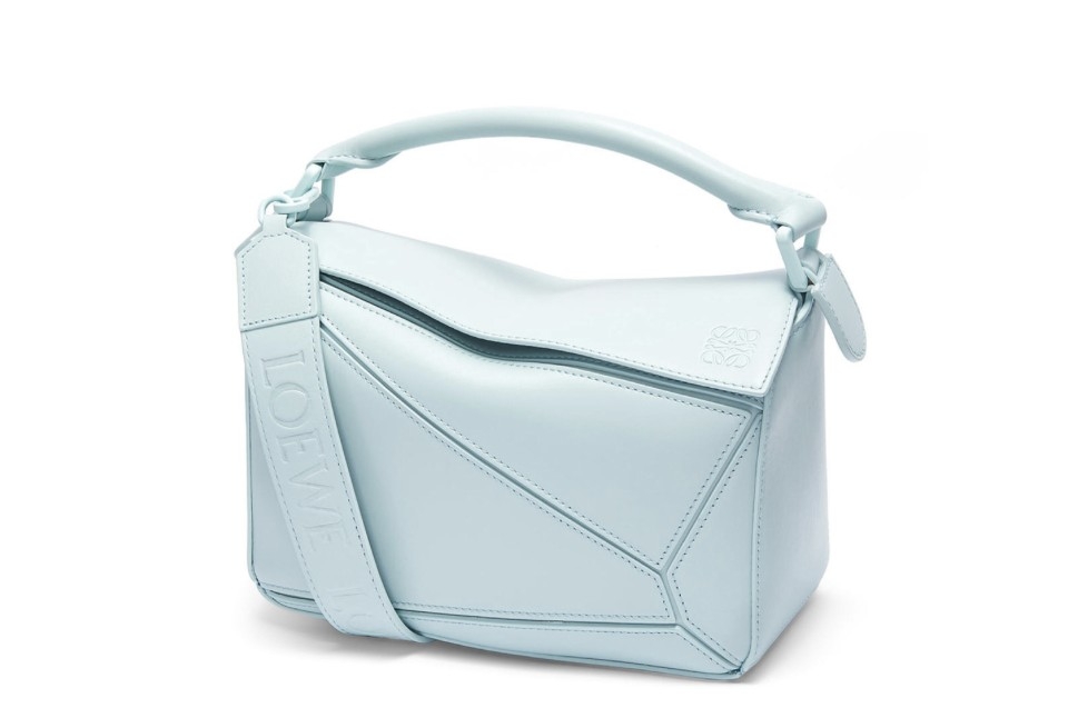 Small Puzzle bag in satin calfskin，價格店洽。