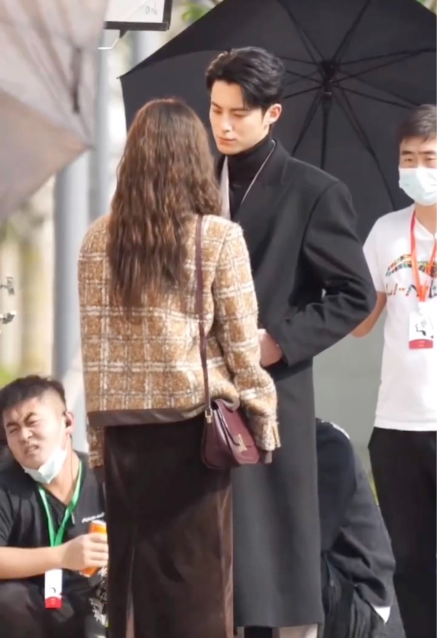 《以愛為營》吻戲路透圖曝光