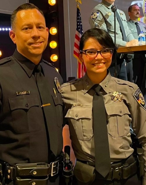 警察瓦爾迪維亞與娜塔莉