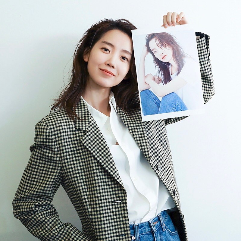 申鉉彬憑著《機智醫師生活》系列當中的女醫張冬天一角收穫高人氣