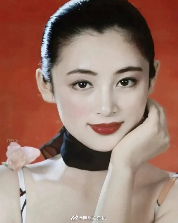 陳紅當年的藝術照如今看來也不過時。