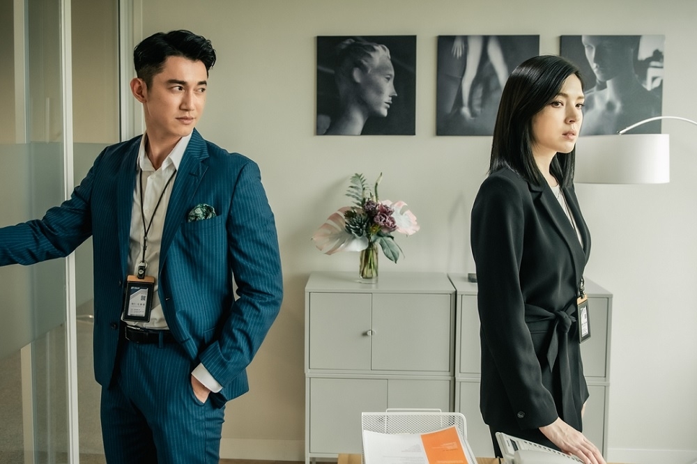 吳慷仁在《她和她的她》當中的變態演出「人人喊打」。