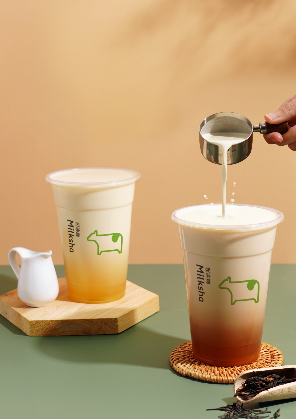 迷客夏厚拿鐵飲品