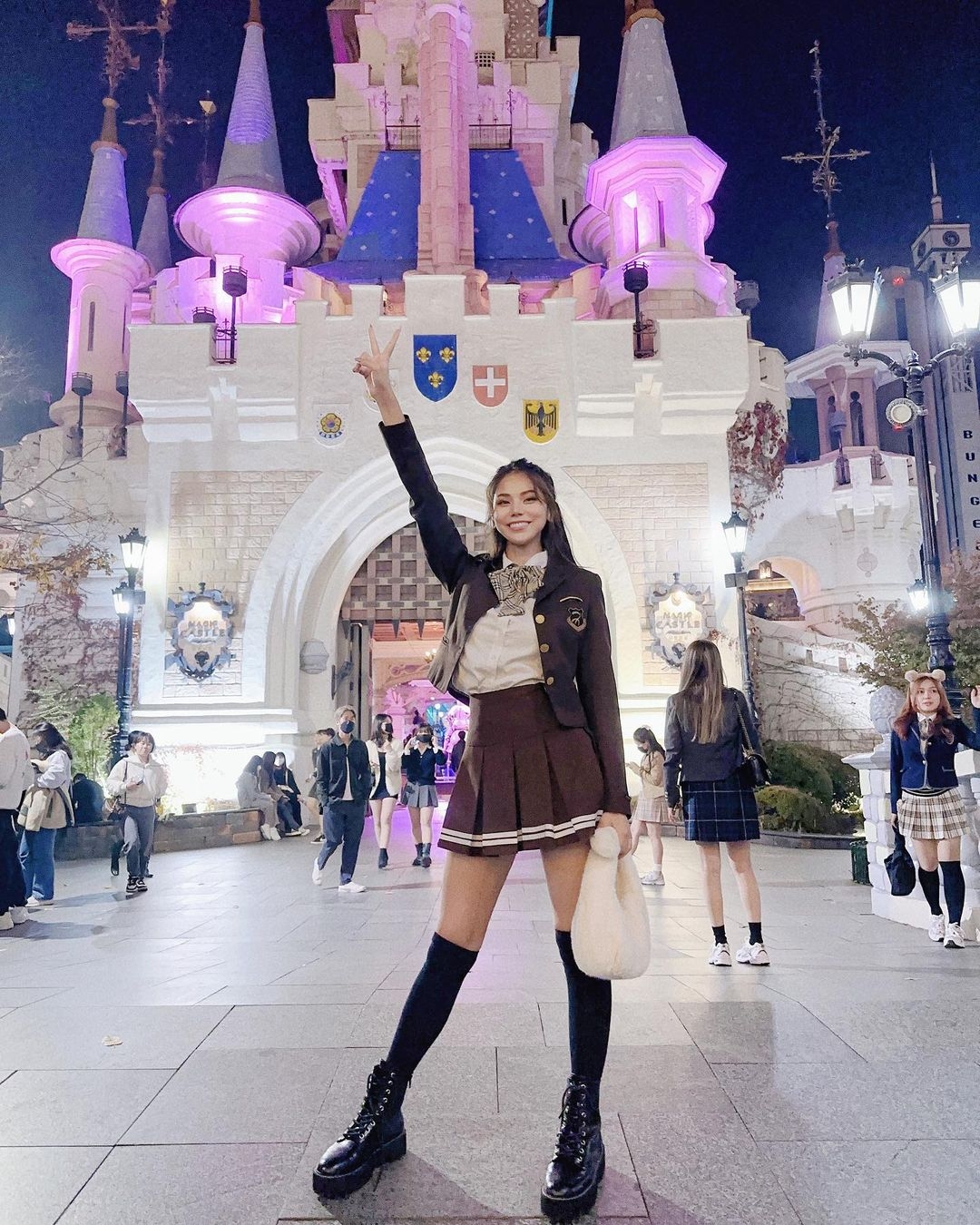 蕾菈到韓國慶生