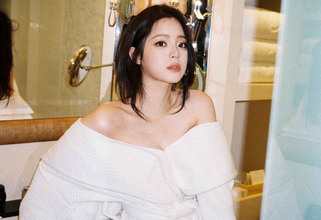 歐陽娜娜自創品牌「nabi」