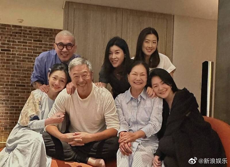 大S、具俊曄一家在台灣和樂畫面