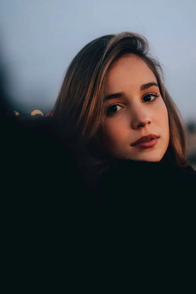 Alba Baptista會說五國語言