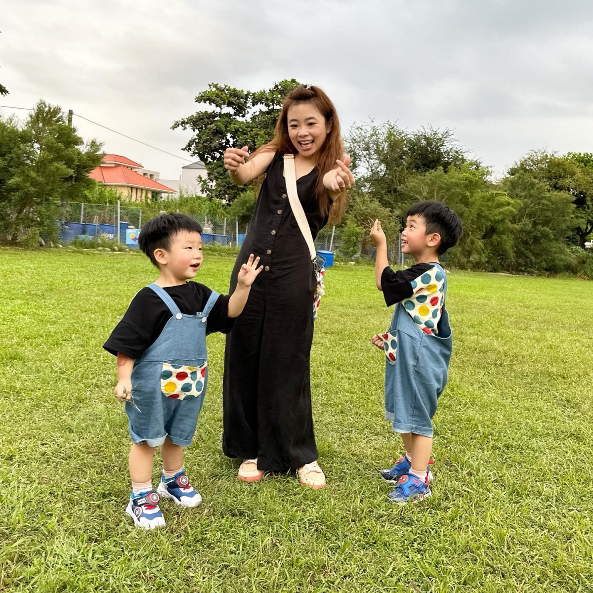 嘎嫂二伯常常在IG分享育兒時光