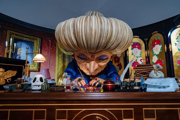 熱門景點湯婆婆