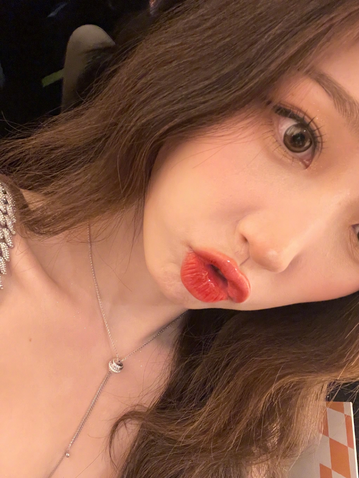 虞書欣可愛嘟嘴自拍
