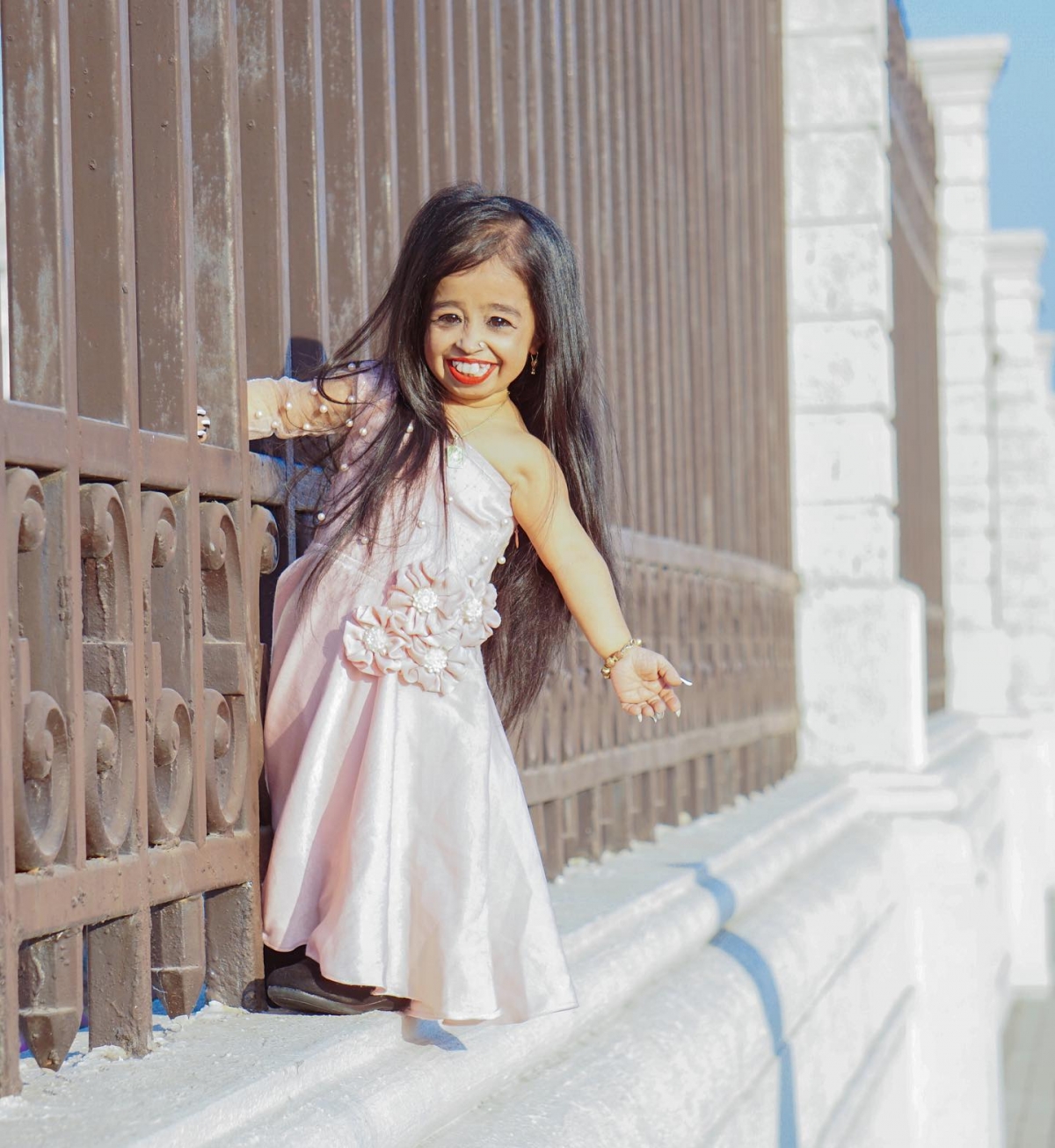 「世界最矮女子」Jyoti Amge