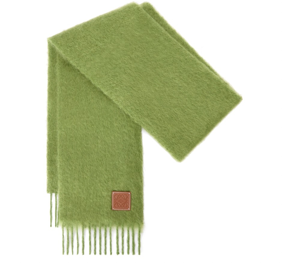 羊毛與馬海毛混紡圍巾,NT$ 11.000