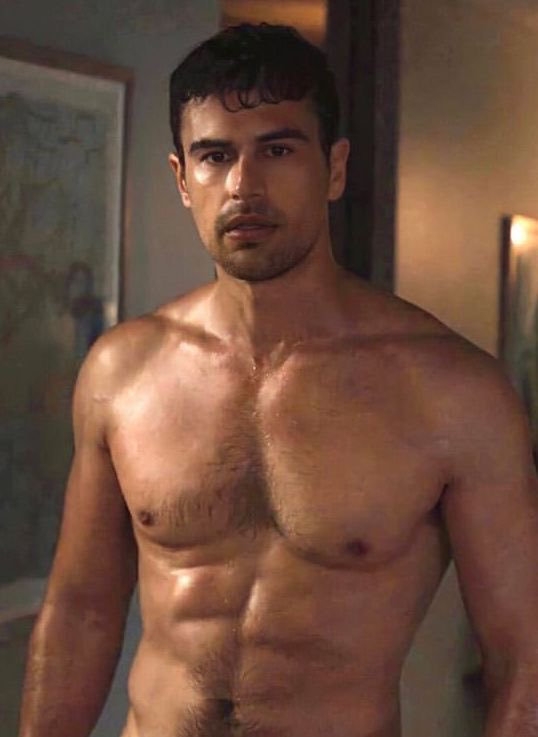 37歲席歐·詹姆斯從出道以來就一直帥翻影迷