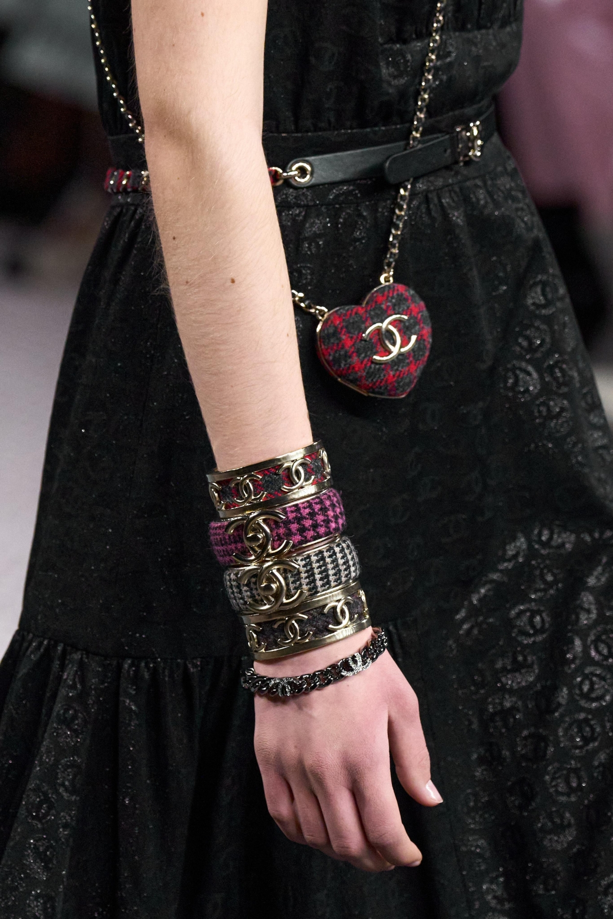 CHANEL 2022秋冬秀圖