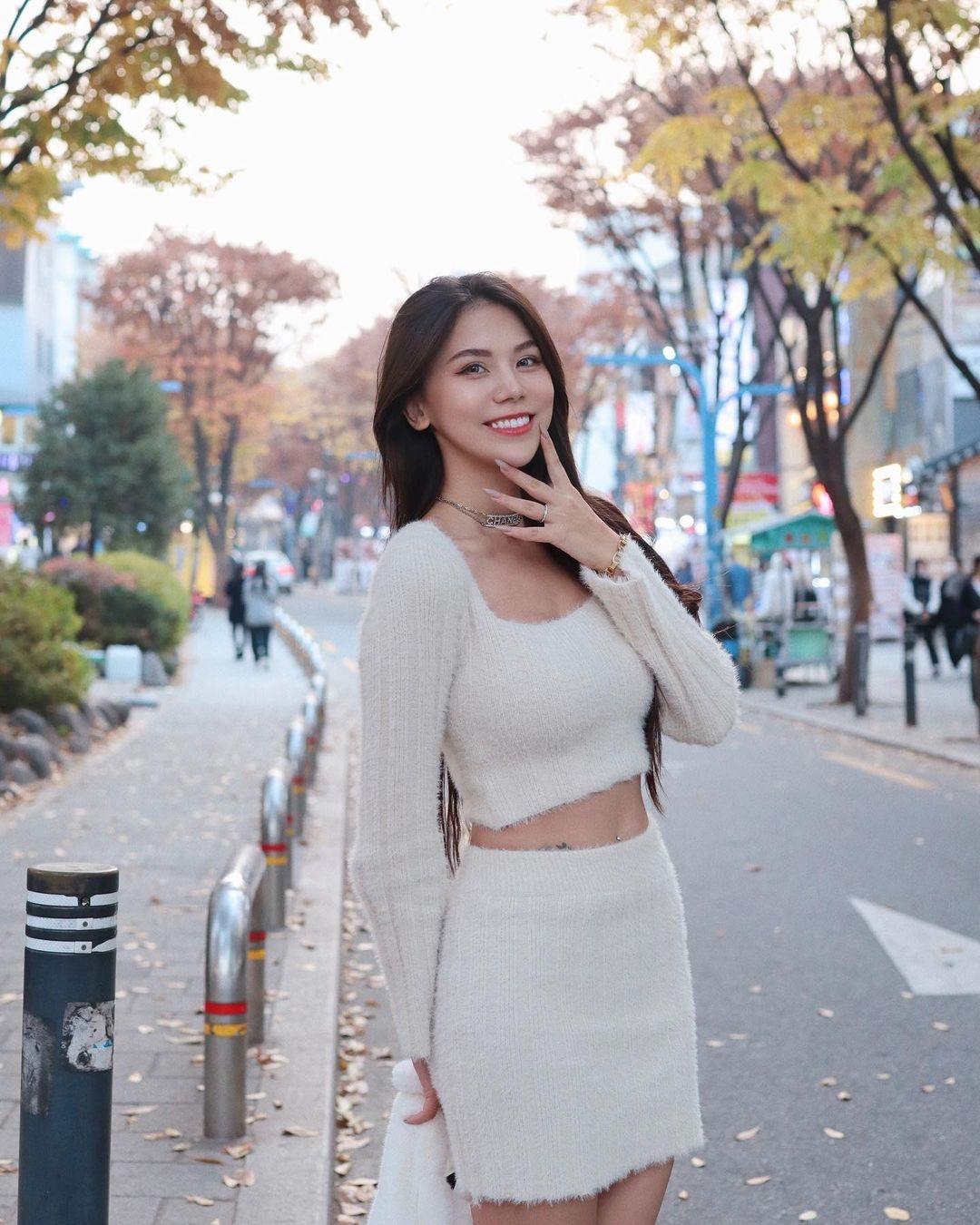 蕾菈近日飛到韓國慶生