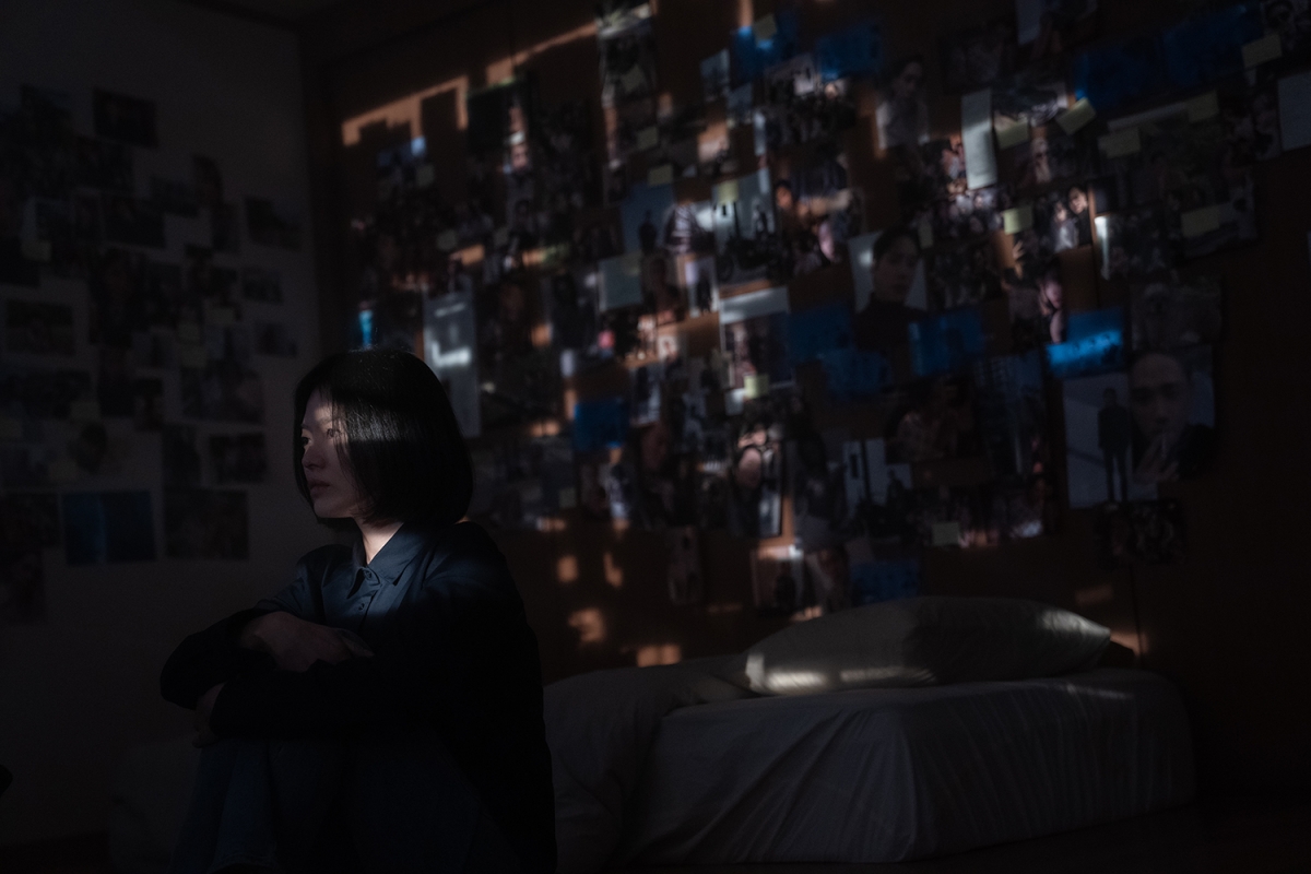 辛苦長大成人的文同珢仍深陷過往的霸凌陰影當中。