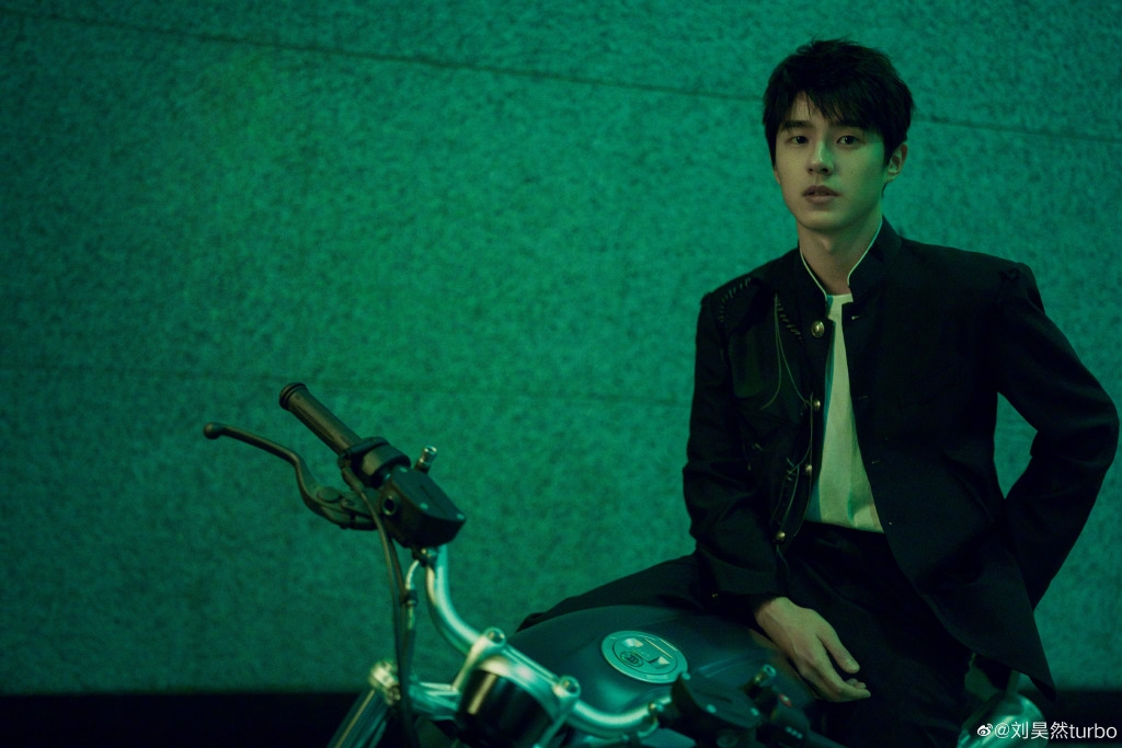 濃眉大眼的劉昊然在中國擁有超高人氣。