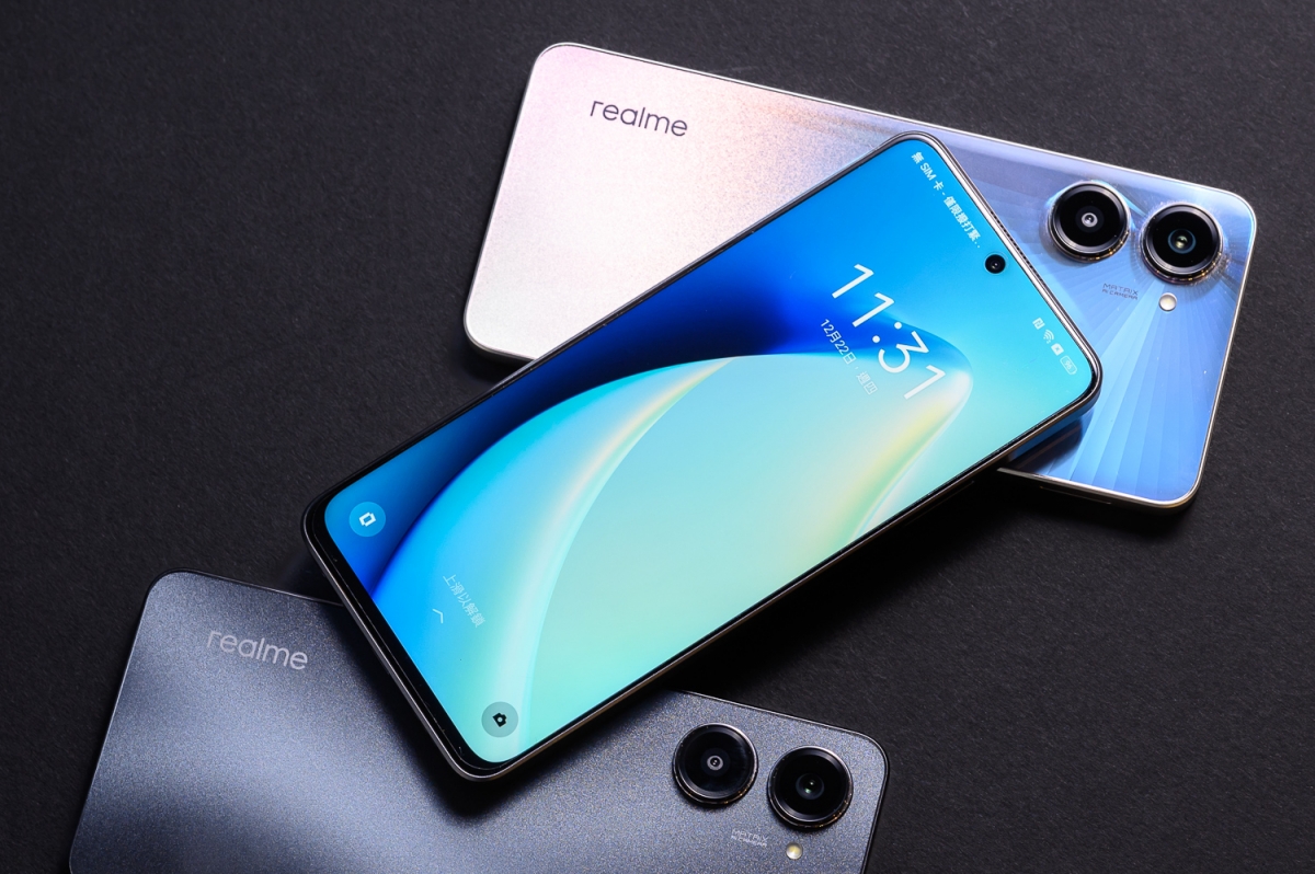 realme 10 Pro+曲面螢幕