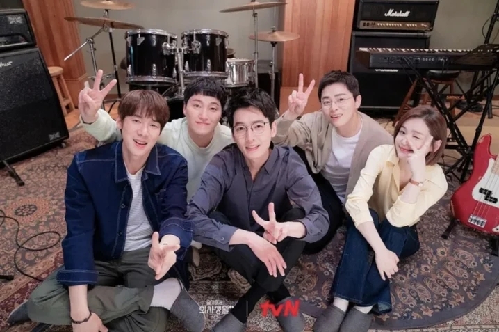 《機智醫生生活》製作組明年將推出醫療題材的新劇