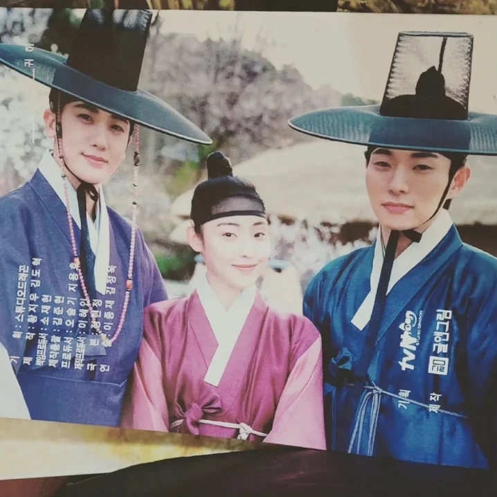 朴炯植主演《青春月譚》殺青