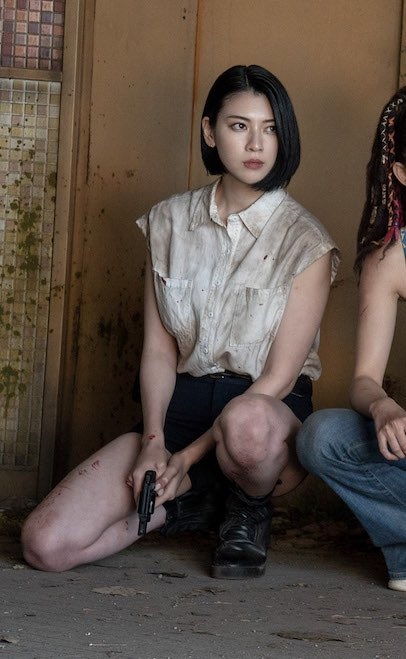 《今際之國的闖關者》安的修長美腿