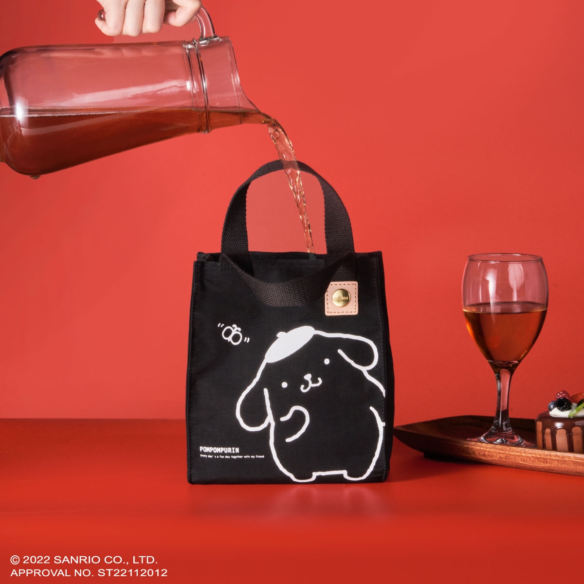 satana布丁狗聯名款迷你托特包，NT$1,600