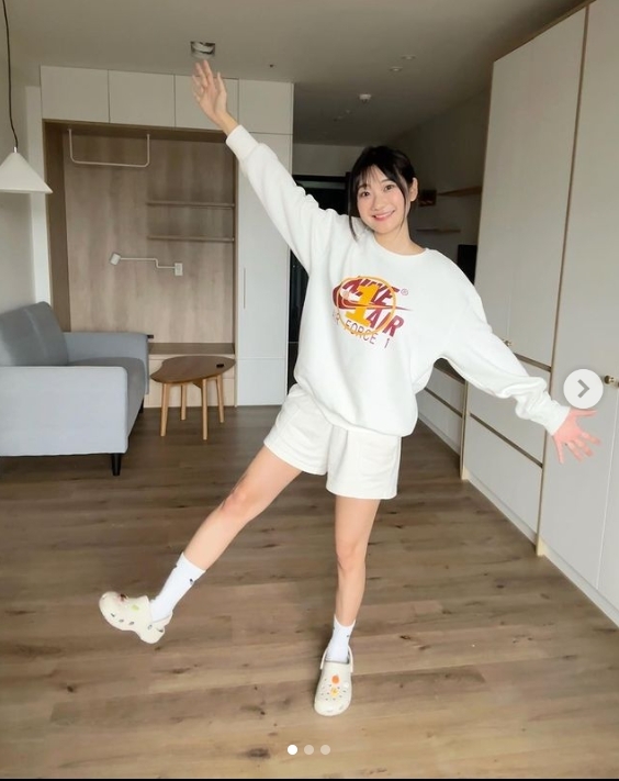 愛莉莎莎今年買了第二套房子，搬離第一間萬華小宅