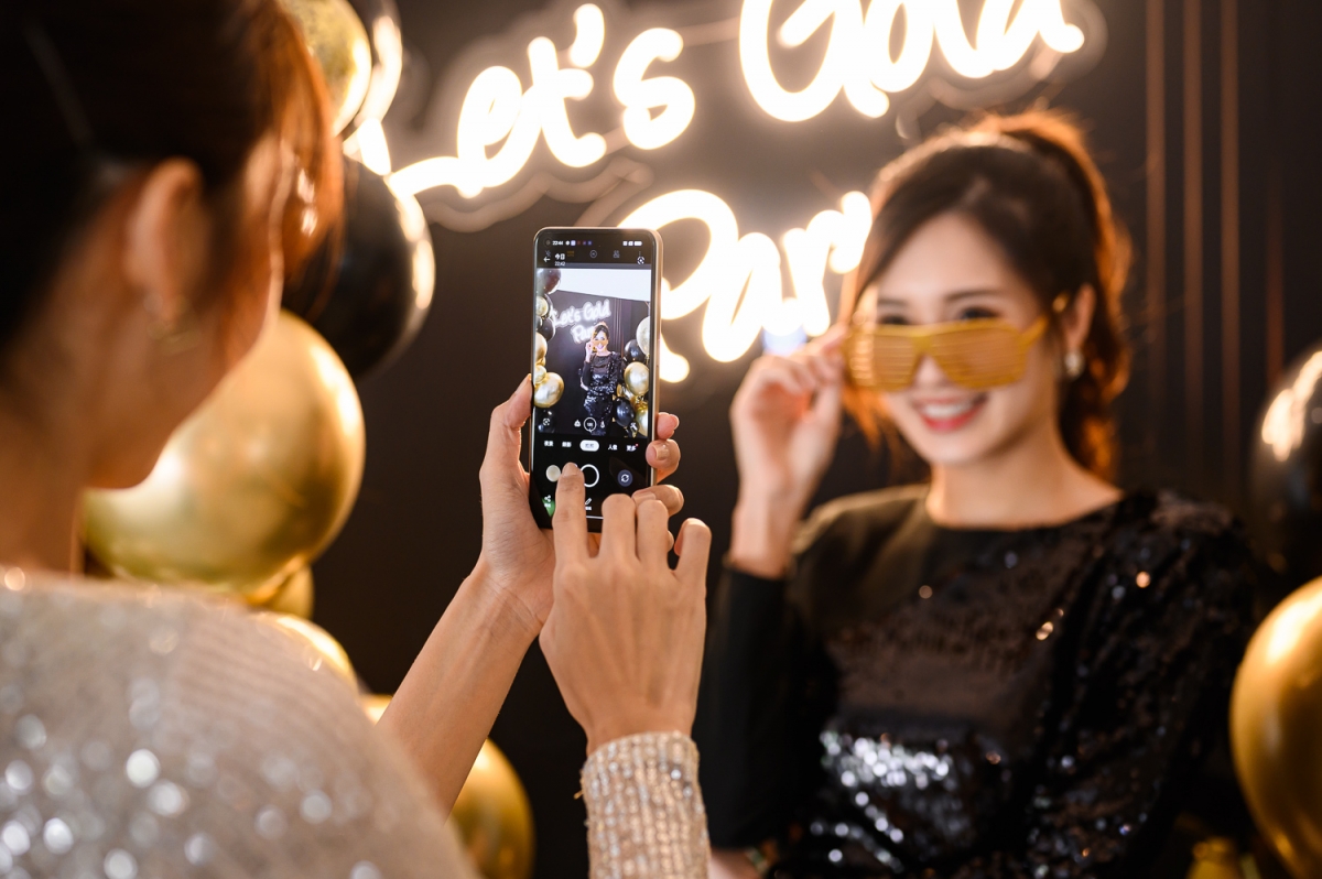 OPPO Reno8 超強派對夜拍功能